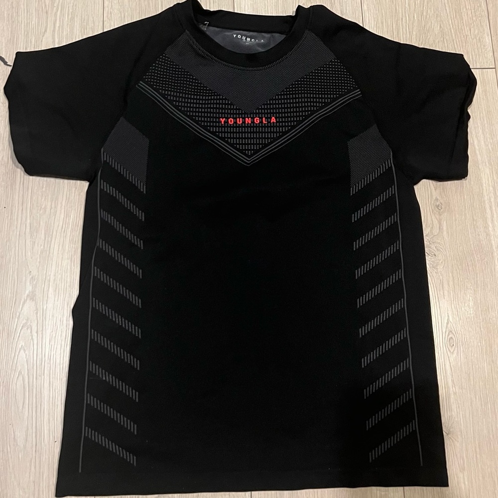 YoungLA superhero XL t shirt mens new